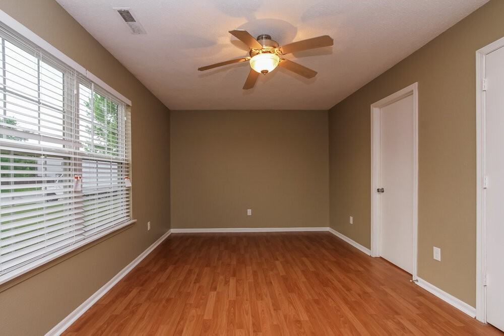 17913 Sanibel Cir - Photo 6 of 14