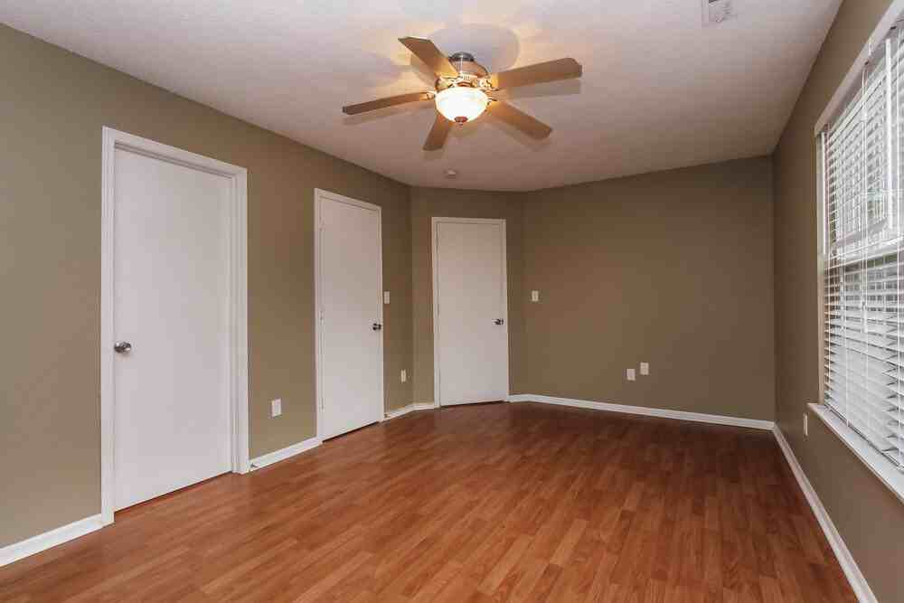 17913 Sanibel Cir - Photo 7 of 14