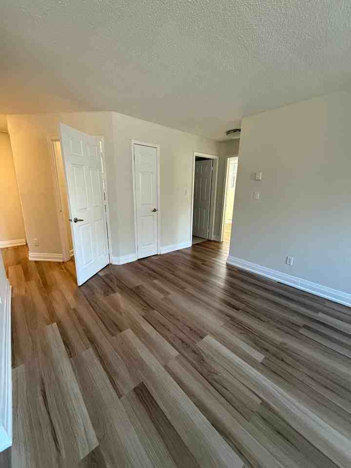 59 Campbell Court - Photo 3 of 27