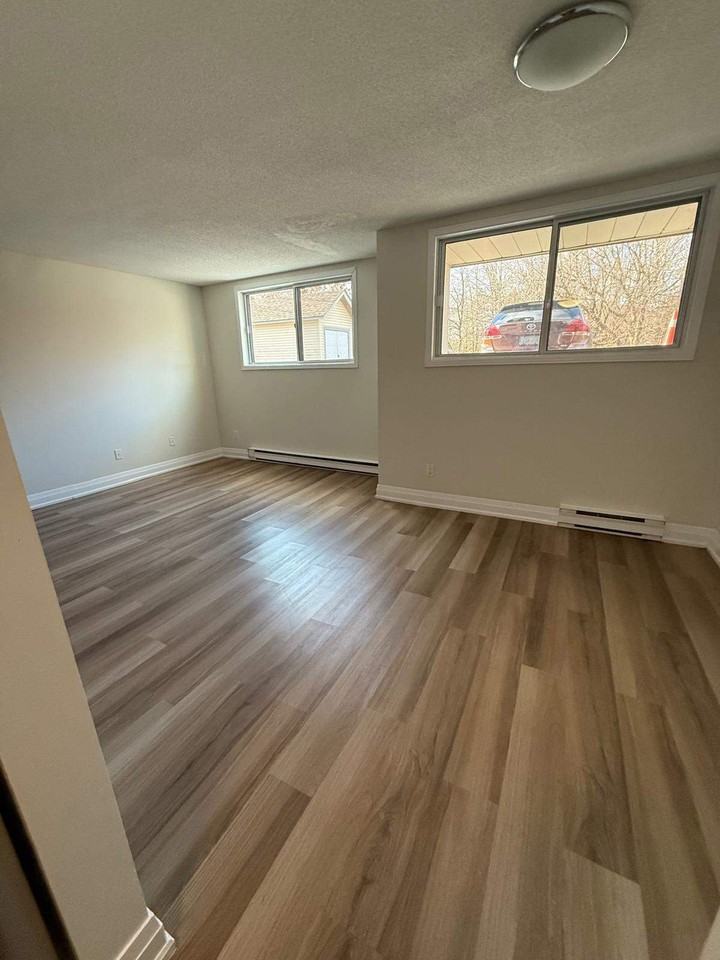 59 Campbell Court - Photo 4 of 27