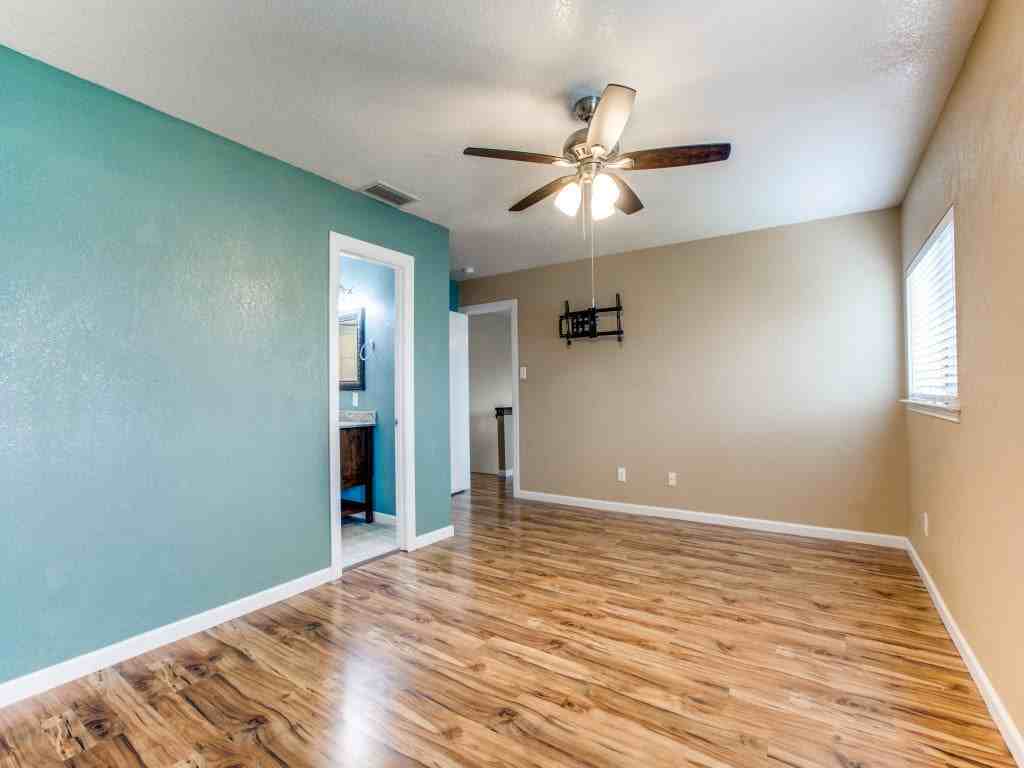 123 Clover Crk - Photo 6 of 13