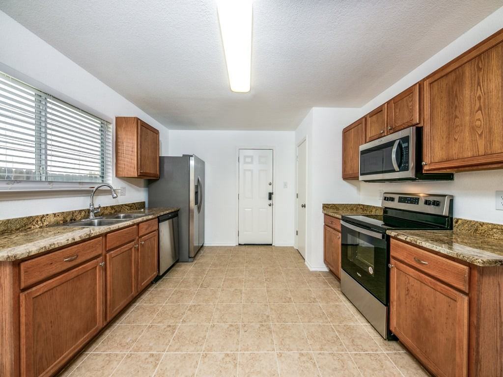 6327 Fence Xing - Photo 7 of 14