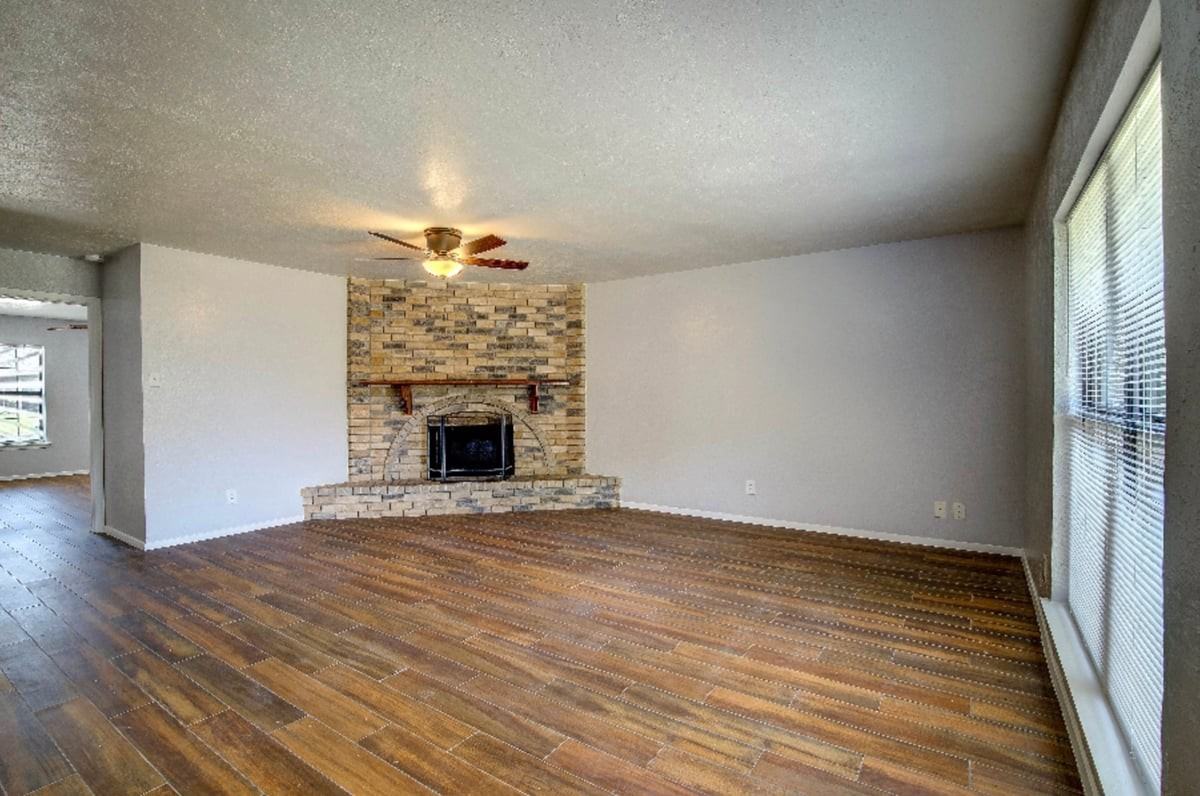 713 Meadow Mead Dr - Photo 3 of 28