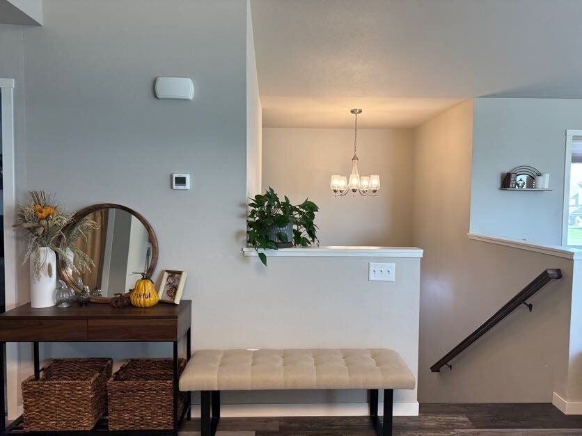 1071 Barnes Dr - Photo 3 of 15