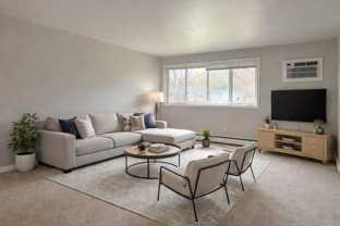 1828 14th St S #4 - Photo 1 of 1