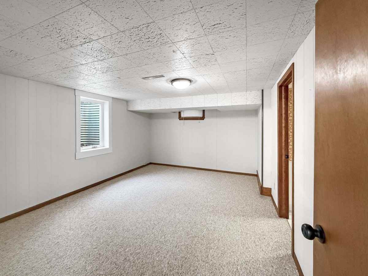 3231 1st St N - Photo 3 of 28