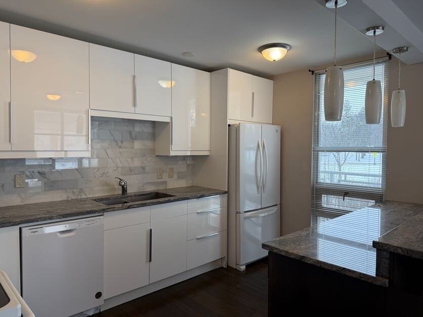 501 7th St S #103 - Photo 2 of 21