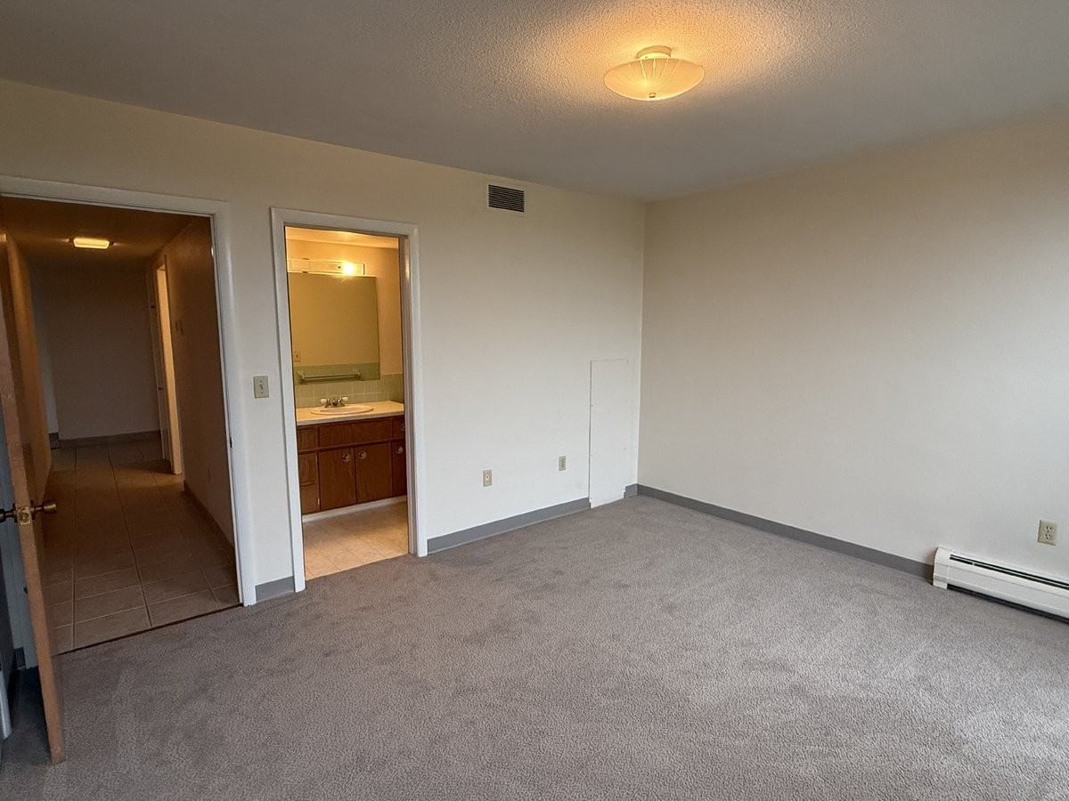 501 7th St S #503 - Photo 5 of 14