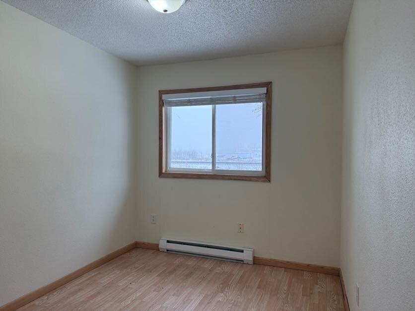 525 4th Ave Nw - Photo 7 of 24