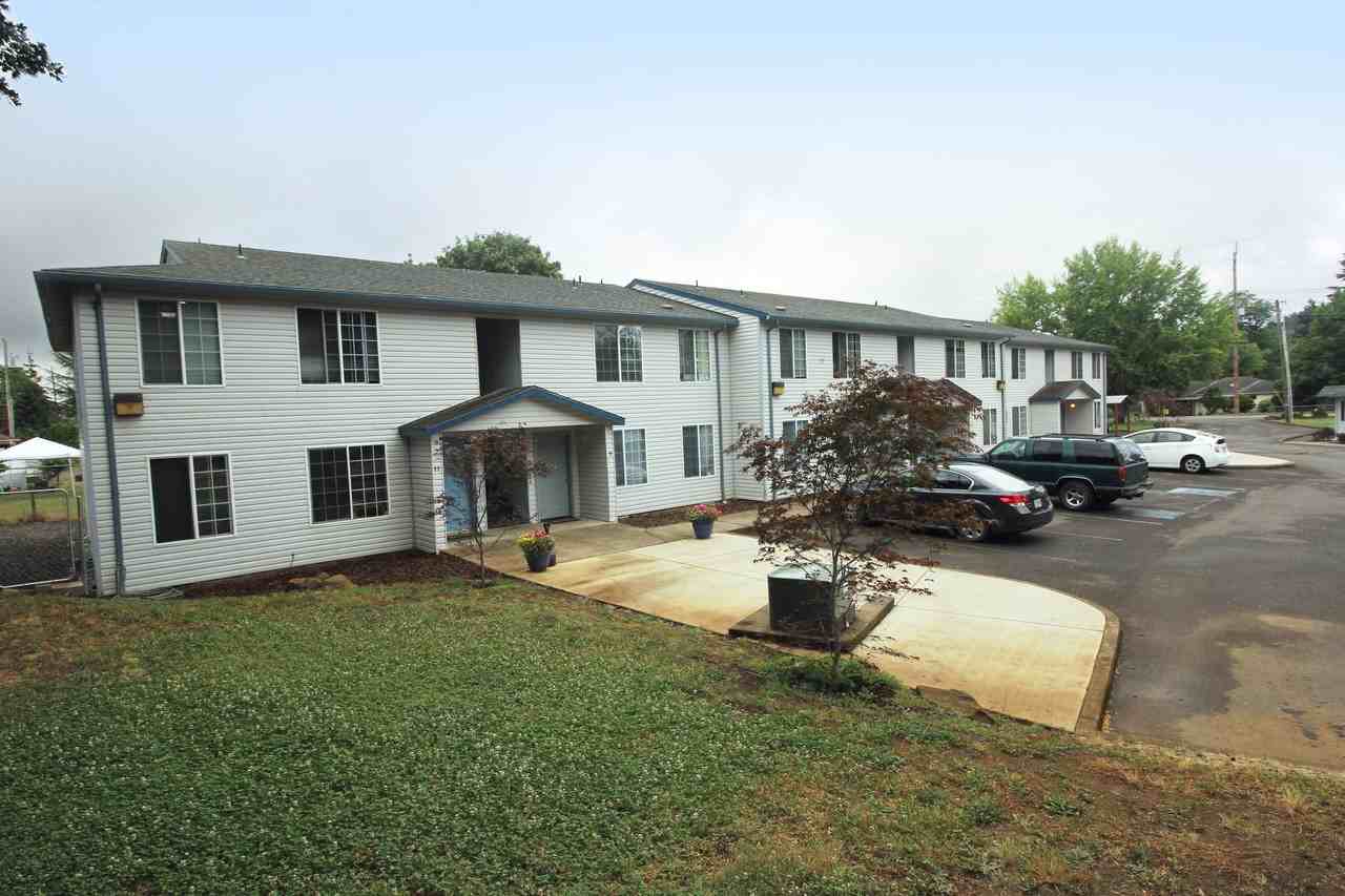 Third St. Apartments - Photo 6 of 24