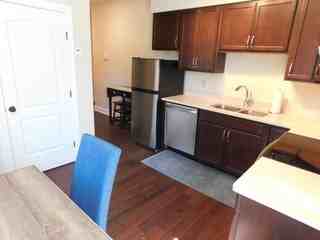 400-404 Stewart Ave - Photo 5 of 18