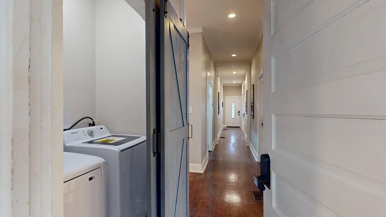 Lakewood Ave Se - Photo 5 of 16