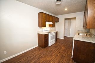 Sleezer - 4710 - Photo 5 of 16