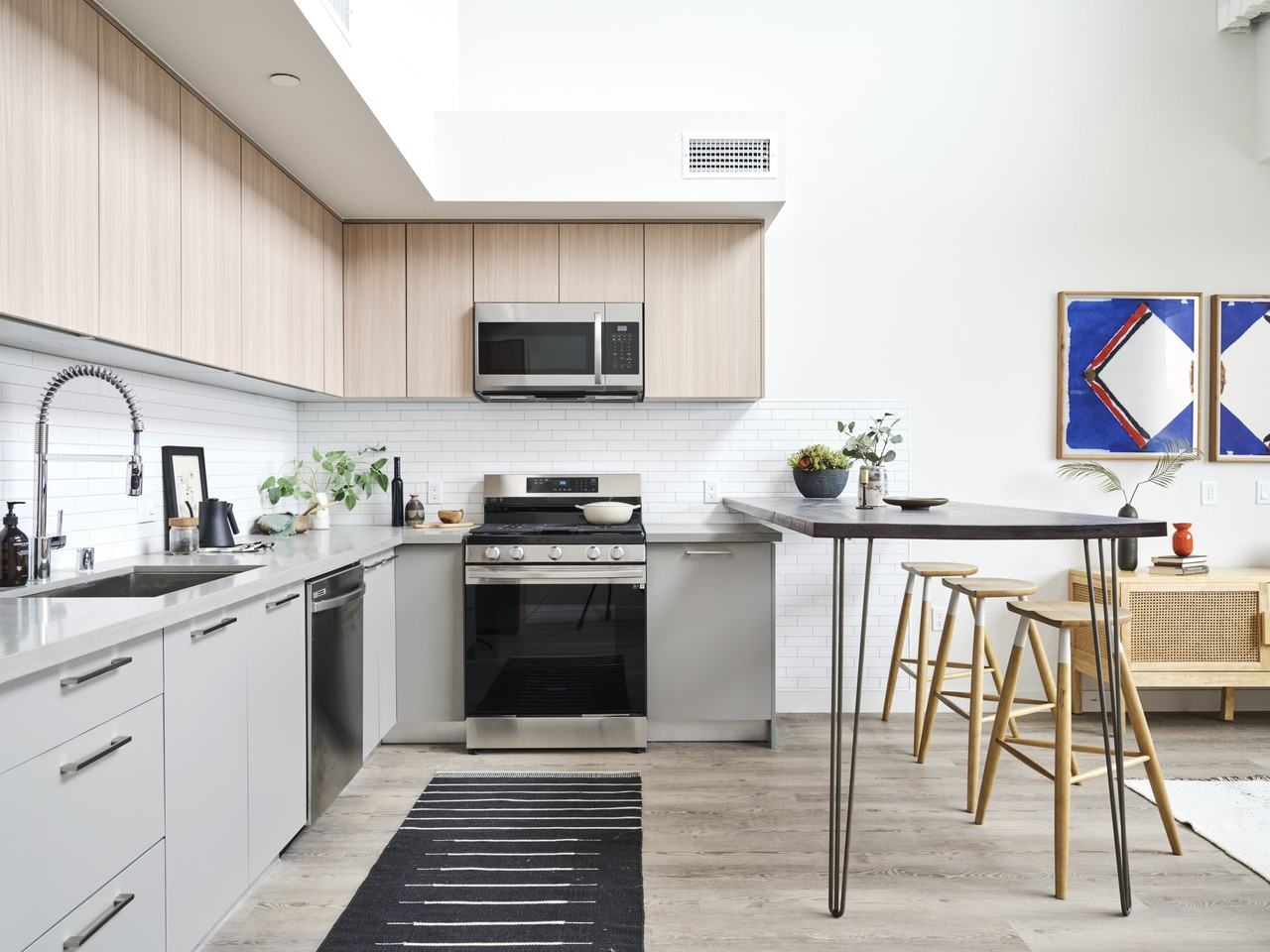 11955 Culver Boulevard - Photo 5 of 37