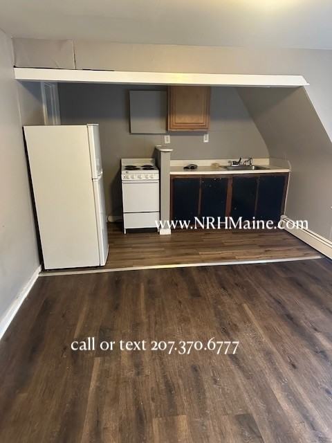 16 Cottage Street, Norway - Photo 3 of 5