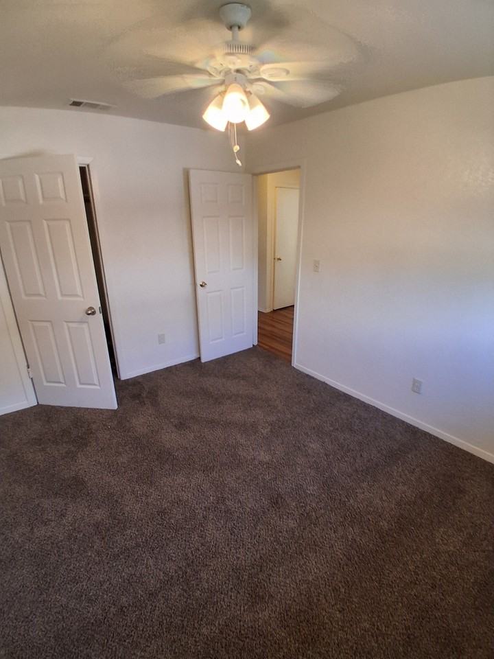 1956 Darrah Street - Photo 7 of 16