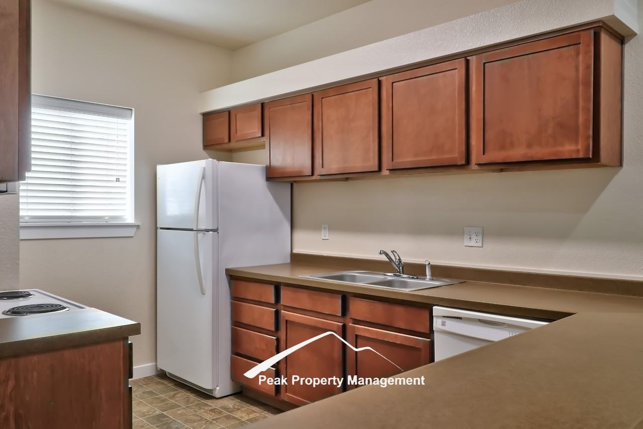 Ethridge Townhomes - Photo 7 of 27