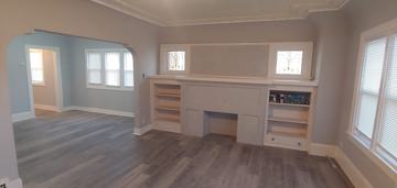 featured image of 2875 N 50th St