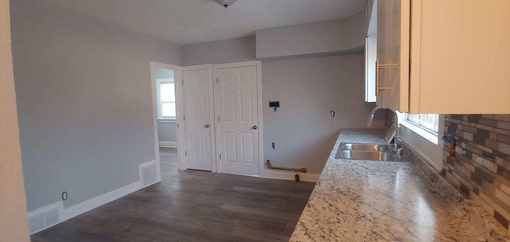 2875 North 50th Street - Photo 7 of 28