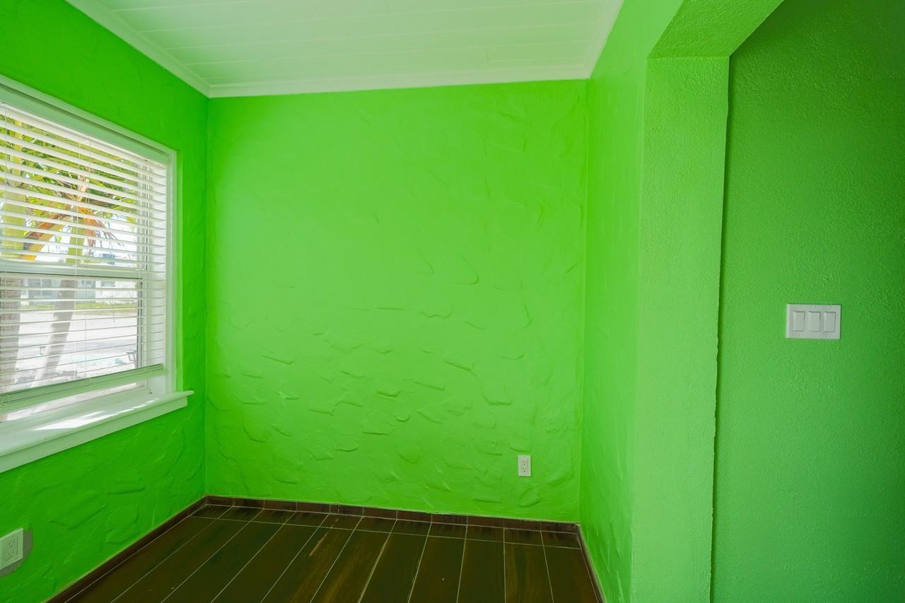 115 145th Avenue - Photo 7 of 36