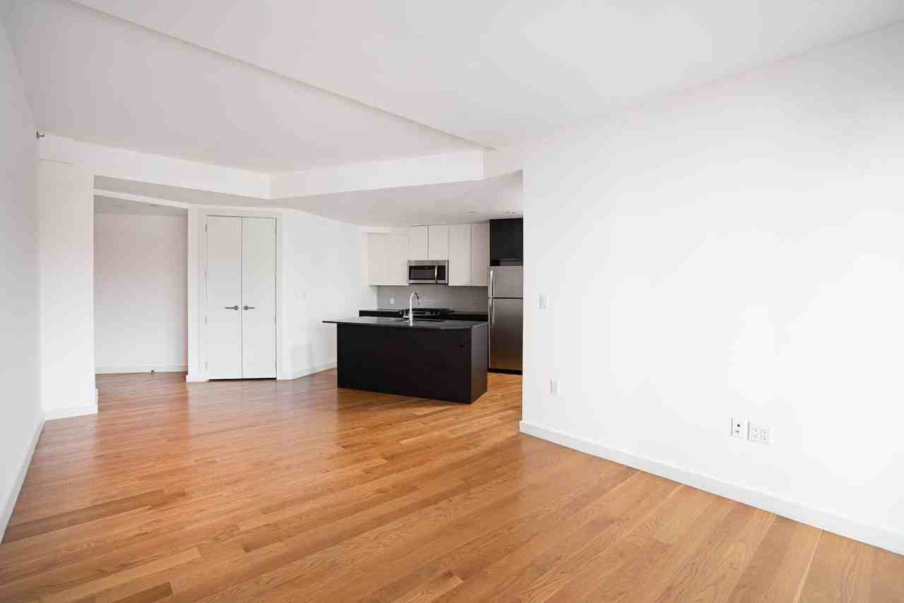 Vernon Tower - Photo 2 of 21