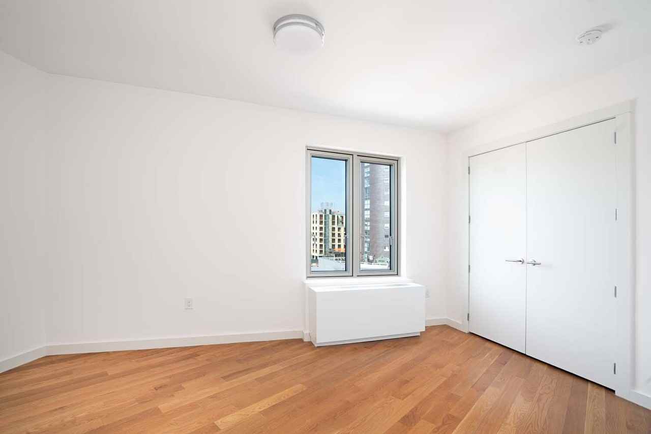 Vernon Tower - Photo 6 of 21