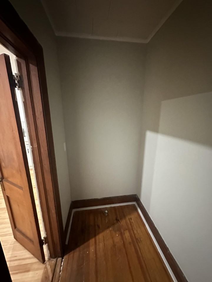 223-229 West Main St - Photo 4 of 20