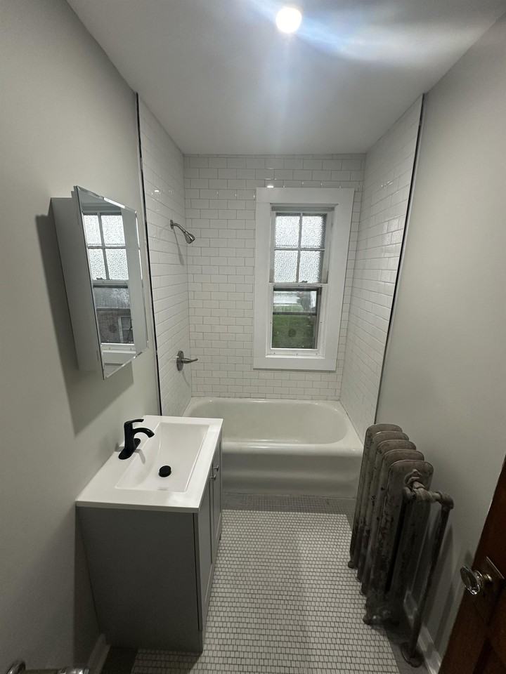 223-229 West Main St - Photo 7 of 20