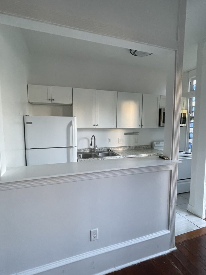 4316 Baronne St. - Photo 5 of 27