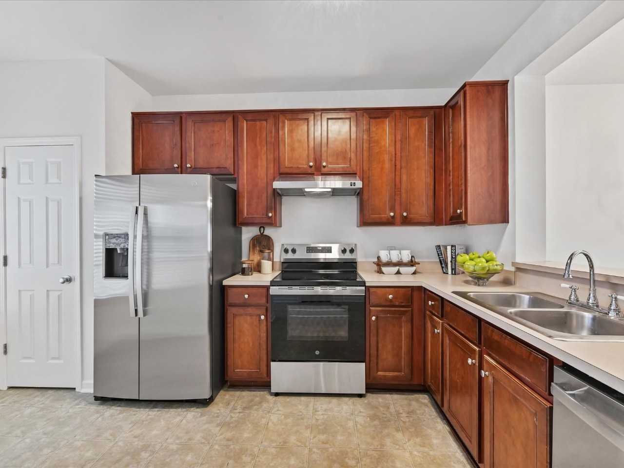 3516 Calpella Ct - Photo 6 of 28