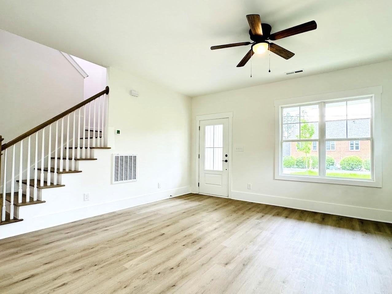 404 Andrews Rd - Photo 2 of 11