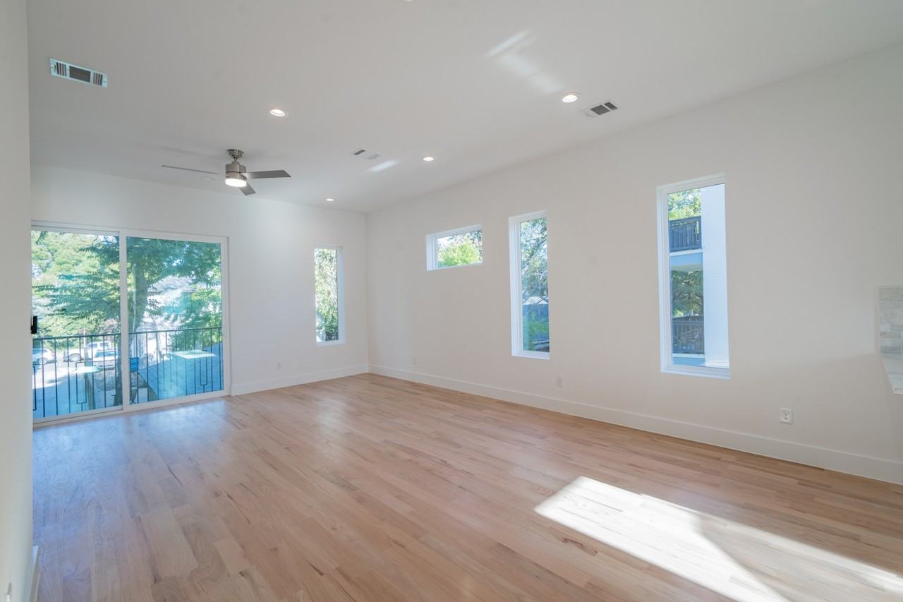 1921 N Prairie Ave #108 - Photo 6 of 33