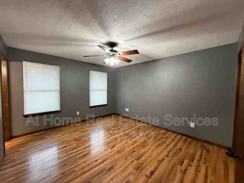 4203 N Mead Dr - Photo 7 of 11