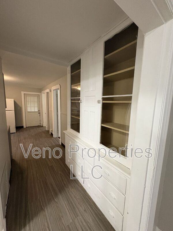 1075 Park Ave #2 - Photo 6 of 15