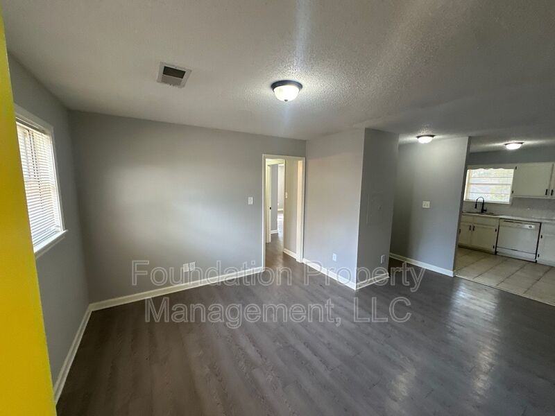 34 N Idlewild St #2A - Photo 3 of 11