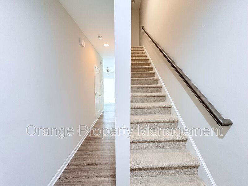 126 Heritage Place Dr - Photo 2 of 19