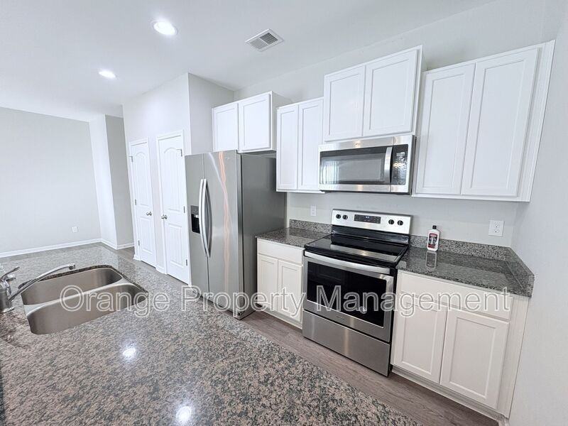 126 Heritage Place Dr - Photo 5 of 19