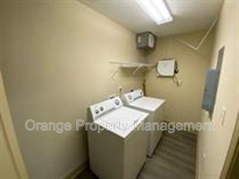 1621 Muscovy Way - Photo 5 of 26