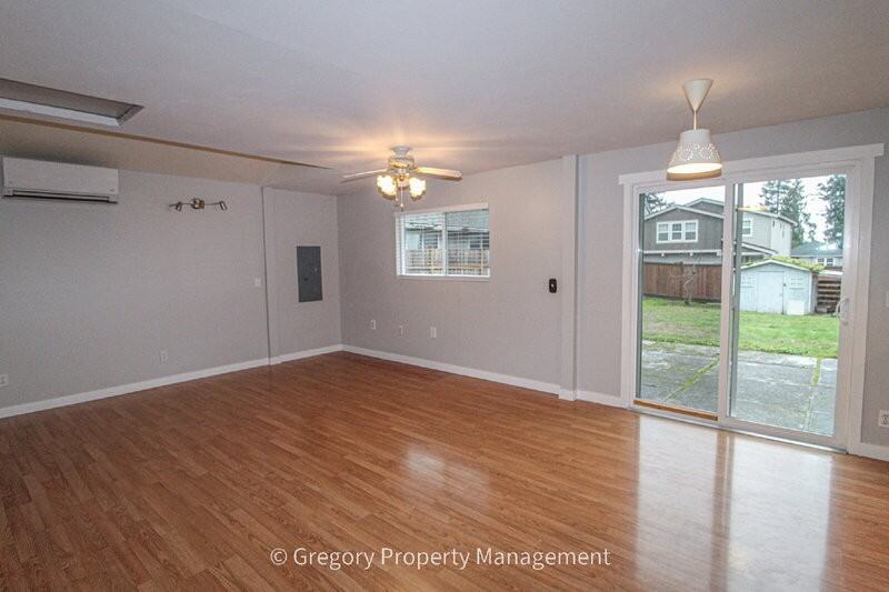 19328 29th Ave Se - Photo 5 of 28