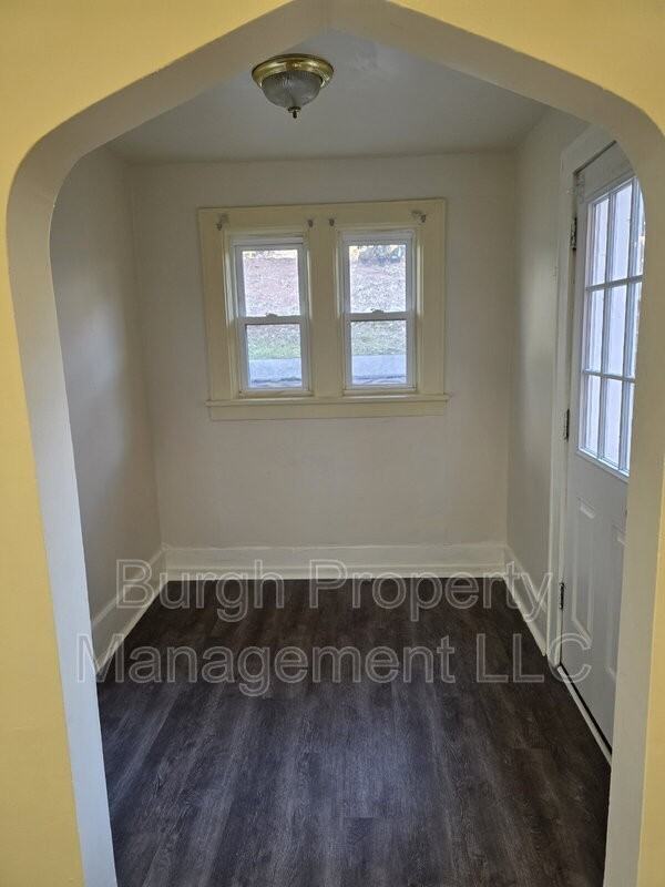 1411 Bellaire Pl - Photo 7 of 15