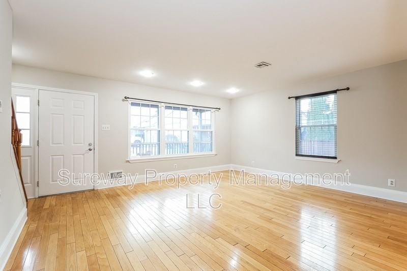 5 Isa Ct - Photo 4 of 25