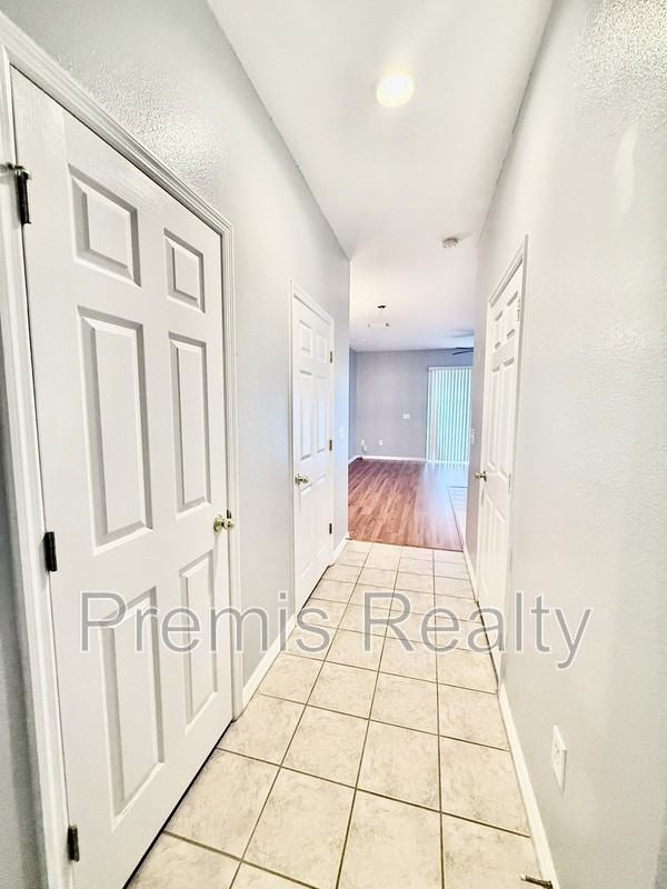 2043 Strathmill Dr - Photo 6 of 34