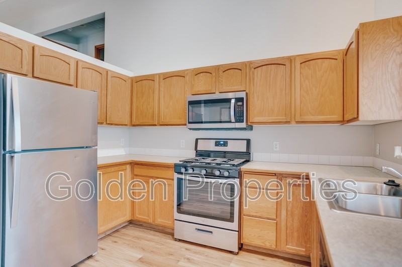 11726 N Stinson Loop - Photo 2 of 13