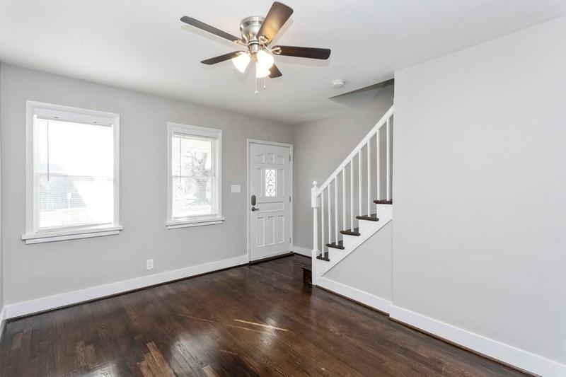 7704 Gough St - Photo 4 of 25