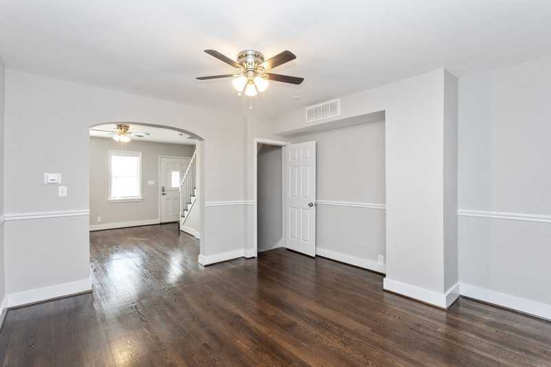 7704 Gough St - Photo 5 of 25