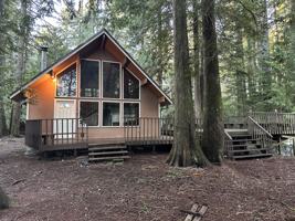 featured image of 101 E Shannon Pl