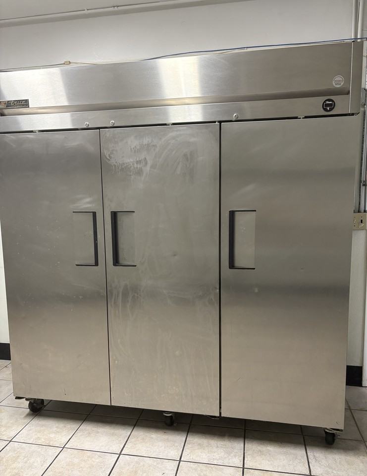 5843 Dunsmuir Ave - Photo 6 of 10