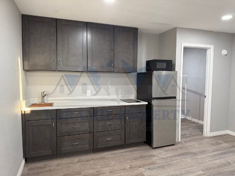 165 N 3rd St #22 - Photo 3 of 10