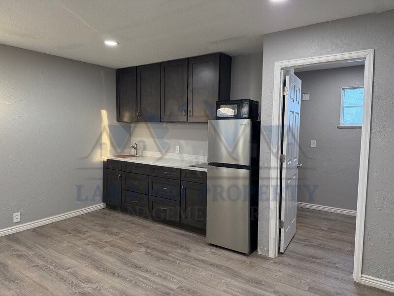 165 N 3rd St #22 - Photo 5 of 10