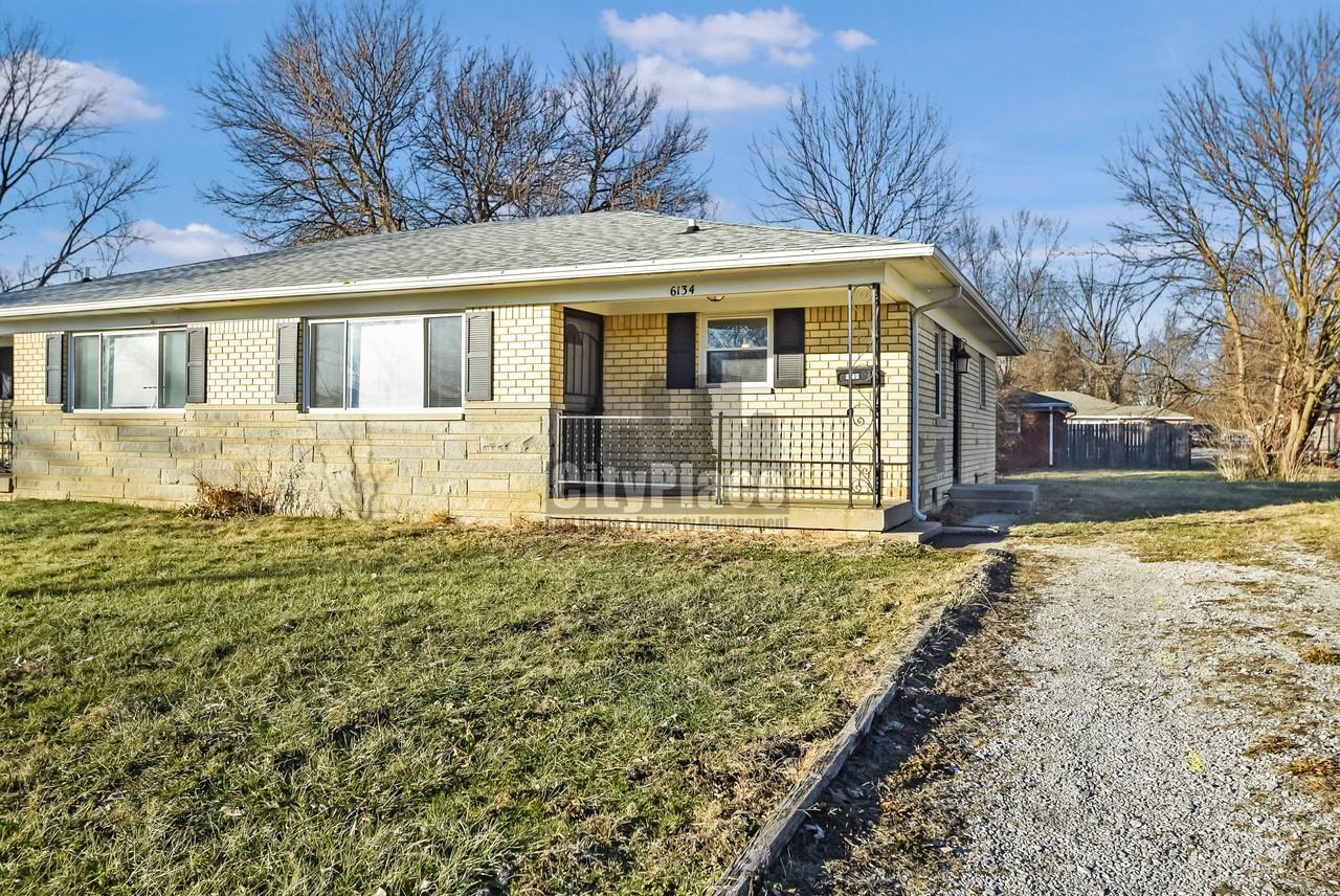 6134 Nelson Pl - Photo 4 of 18